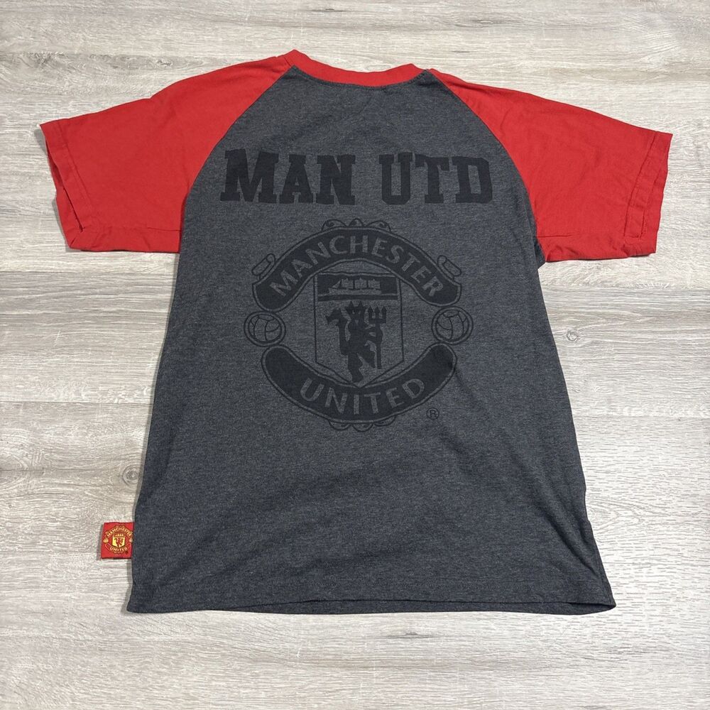 Manchester United Raglan Tee Shirt Boys Gray Red Soccer Football Graphic XL